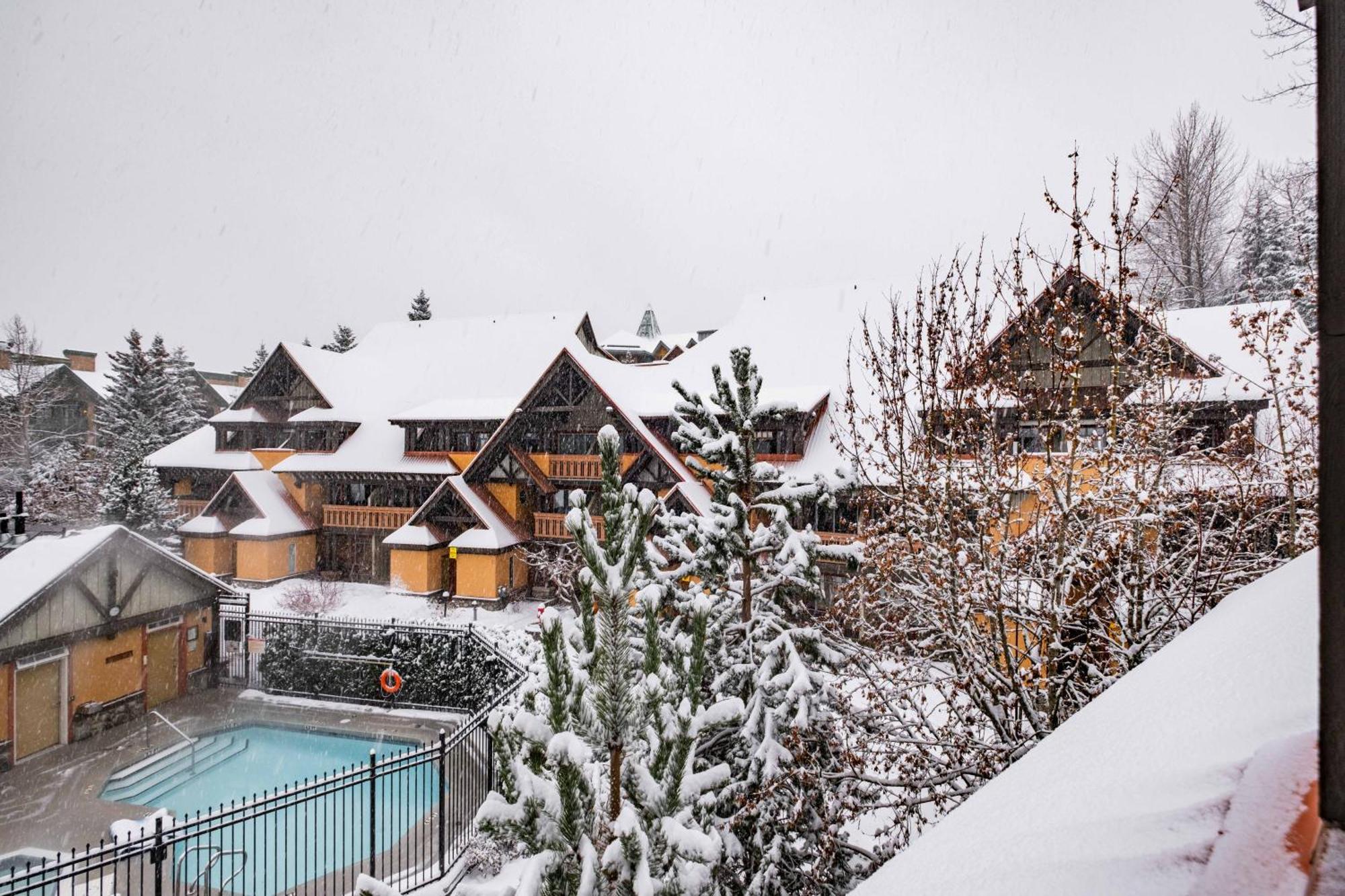 Sunpath By Outpost Whistler Villa Kültér fotó