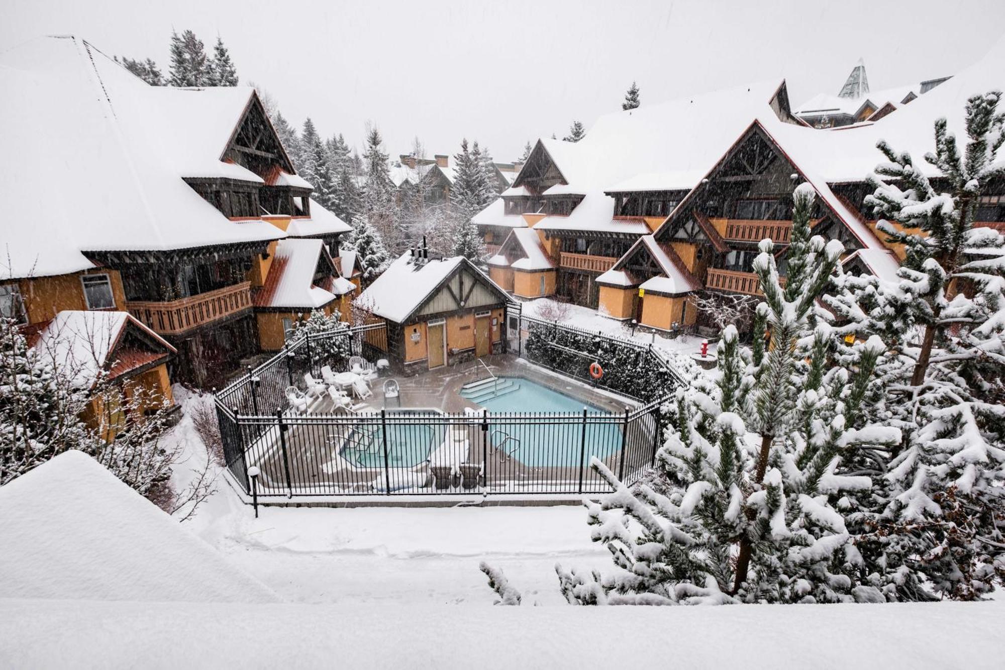 Sunpath By Outpost Whistler Villa Kültér fotó